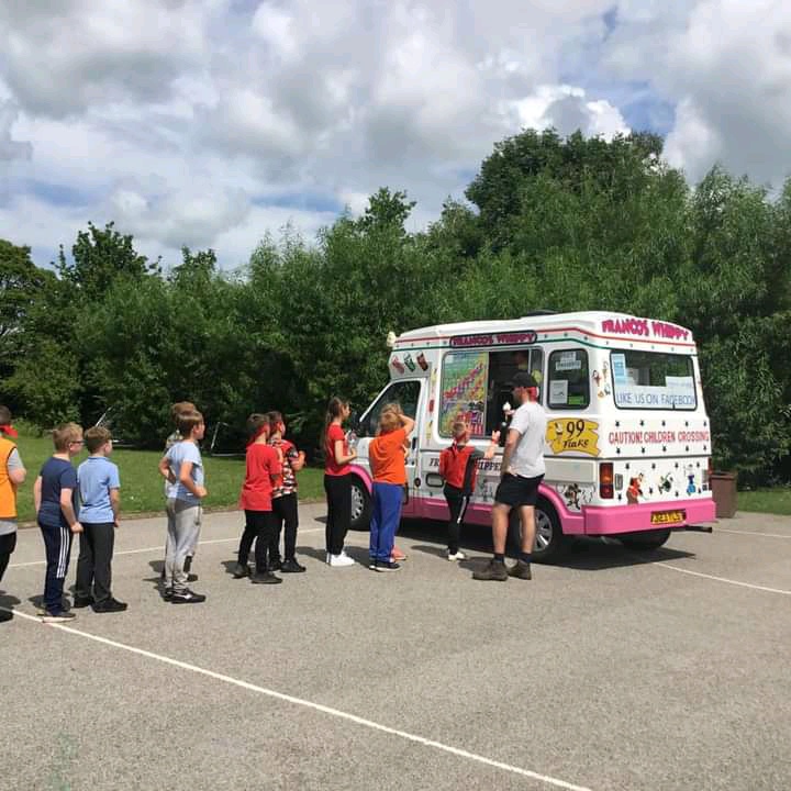 Second hand ice cream hot sale van